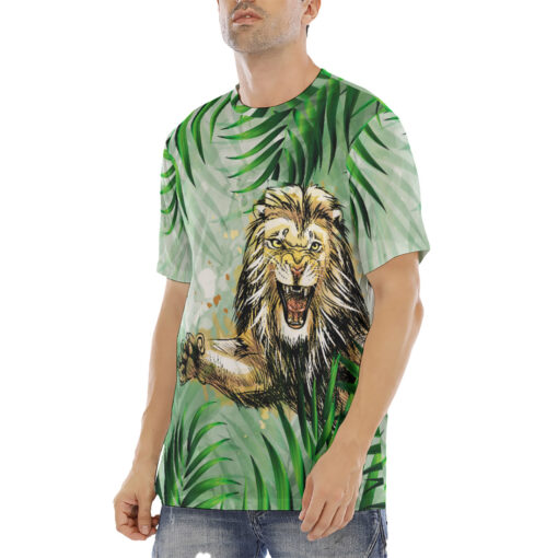 Lion Jumping from Jungle Men's T-Shirt - Image 2