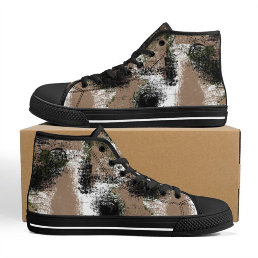 Grunge Camouflage High-Top Shoes