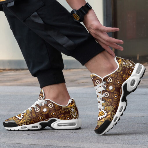 Traditional Ethnic Pattern Cushion Air Sneakers - Image 2